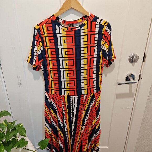 NEW BLUE, RED YELLOW AND WHITE TUNIC TOP PRINT (SIZE 3X) - Picture 3 of 5